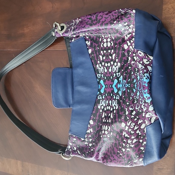 Purse - Picture 2 of 4